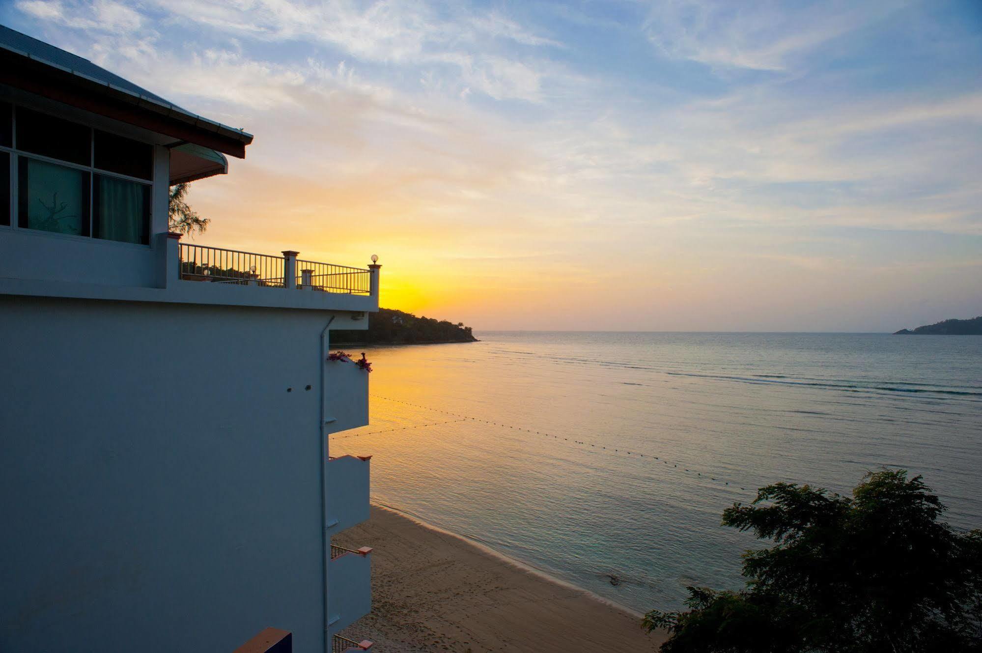 At Zea Hotel Patong Exterior photo